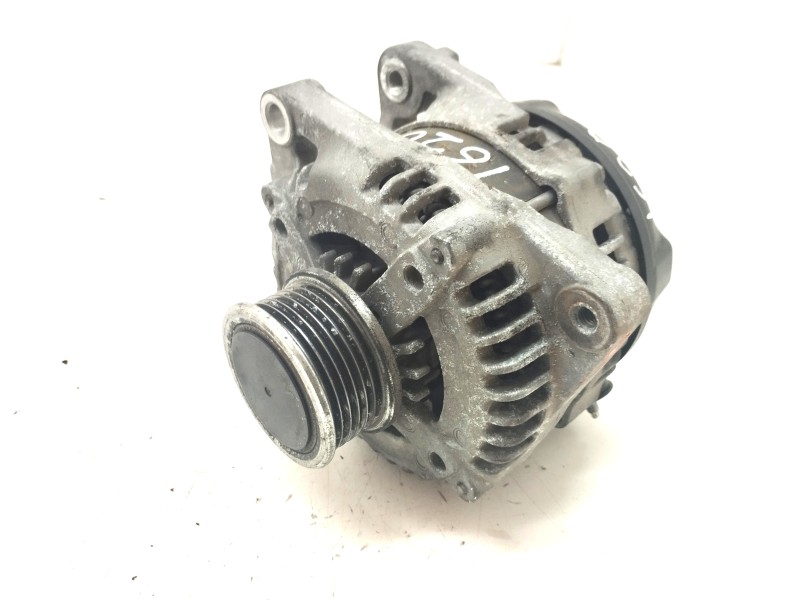 Recambio de alternador para toyota auris 1.4 d-4d 90 cv referencia OEM IAM 270600N040  1042102320