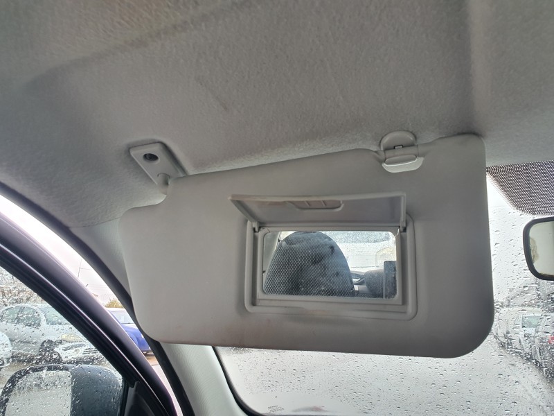 Recambio de parasol izquierdo para nissan micra iii (k12) 1.2 16v referencia OEM IAM   