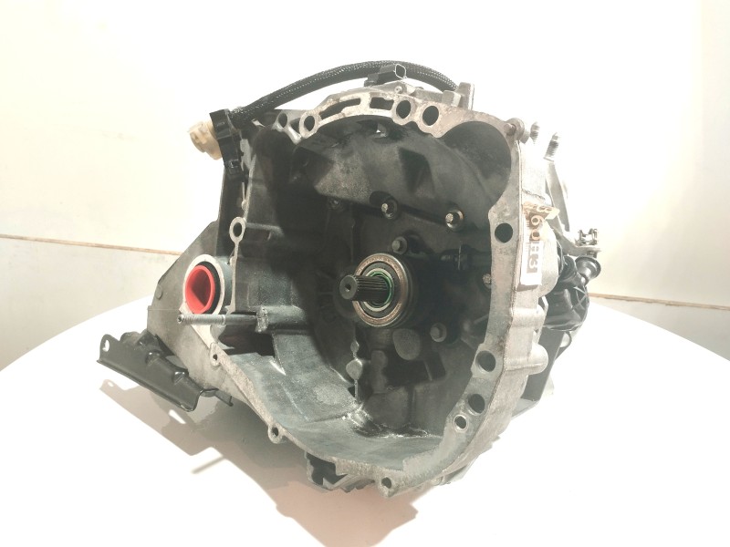 Recambio de caja cambios para dacia sandero 1.2 16v 73 cv referencia OEM IAM JH3360 8200393571 023007