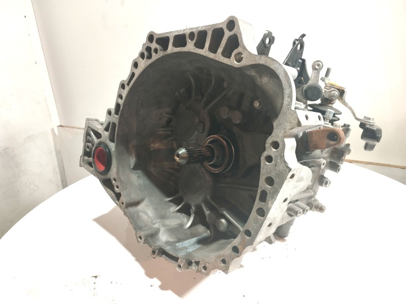 Recambio de caja cambios para toyota auris 2.0 d-4d 126 cv referencia OEM IAM A9Z04666  