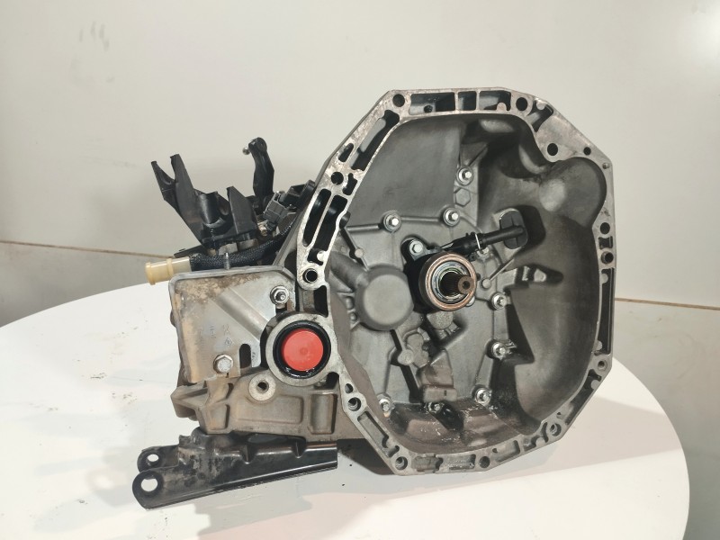 Recambio de caja cambios para dacia sandero 1.5 dci 90 cv referencia OEM IAM JR5368  