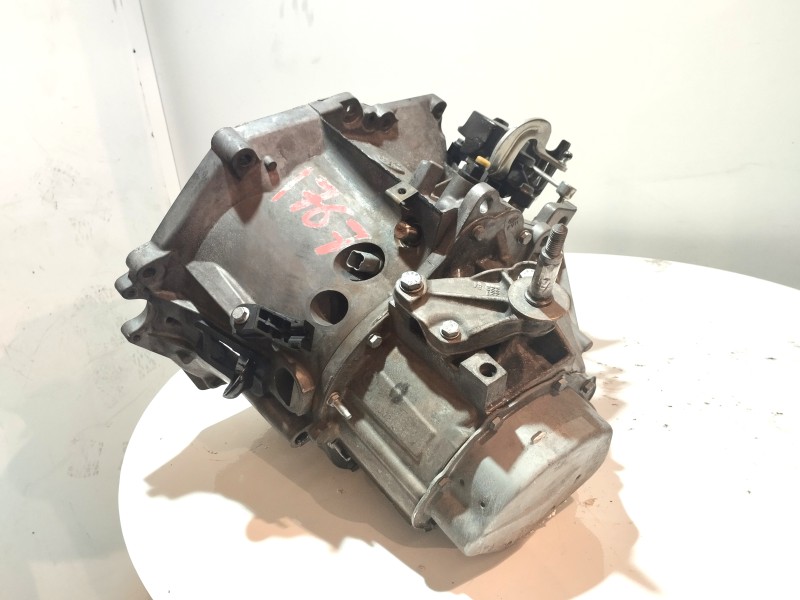 Recambio de caja cambios para citroën c4 picasso 1.6 hdi 109 cv referencia OEM IAM 20DP33  