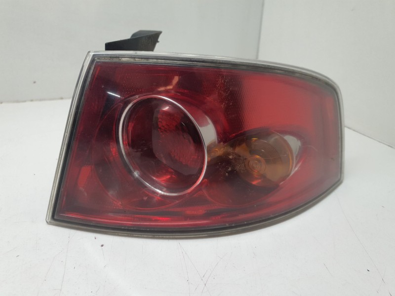 Recambio de piloto trasero derecho para seat ibiza iii (6l1) 1.9 sdi referencia OEM IAM 6L6945096A  
							