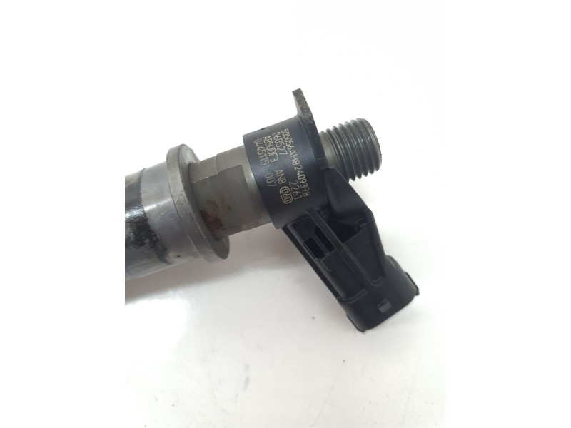 Recambio de inyector para renault scenic ii 2.0 dci 150 cv referencia OEM IAM 505056AH82409398  