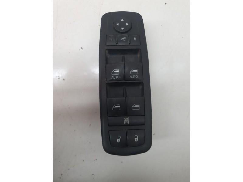 Recambio de mando elevalunas delantero izquierdo para fiat freemont (345) 2.0 16v multijet cat referencia OEM IAM 56046826AC  