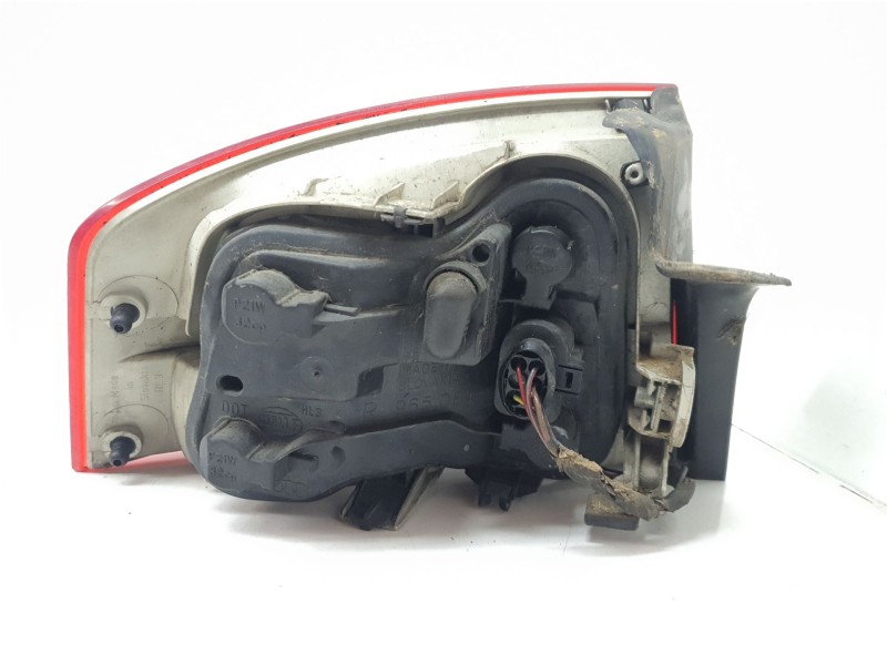 Recambio de piloto trasero derecho para audi a4 berlina (8e) 2.0 tdi referencia OEM IAM   