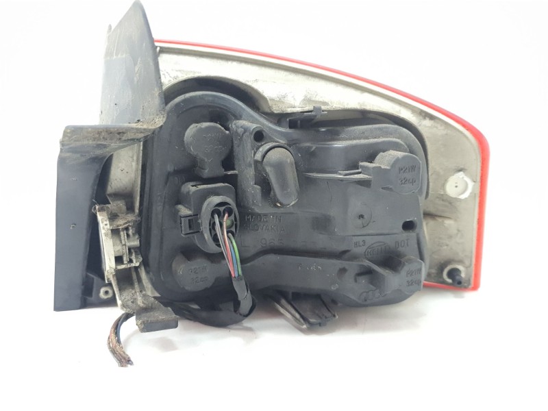 Recambio de piloto trasero izquierdo para audi a4 berlina (8e) 2.0 tdi referencia OEM IAM 965037019549  