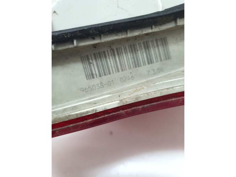 Recambio de piloto trasero izquierdo interior para audi a4 berlina (8e) 2.0 tdi referencia OEM IAM 96503801  
							