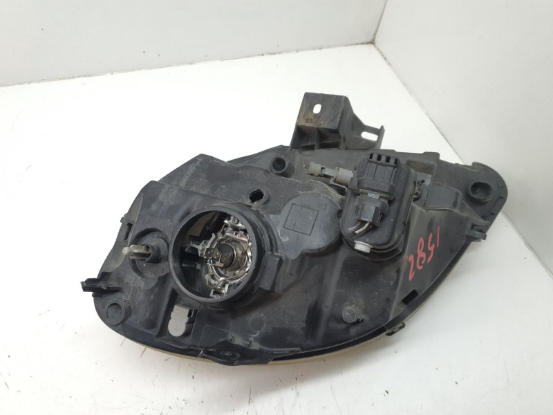 Recambio de faro derecho para renault kangoo (f/kc0) 1.5 dci diesel referencia OEM IAM 7701069077  