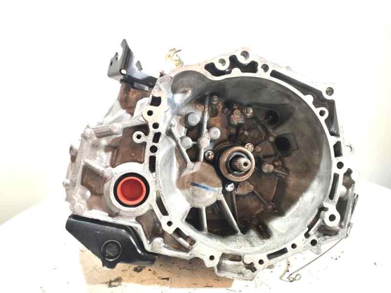 Recambio de caja cambios para toyota yaris (_p13_) 1.3 (nsp130_) referencia OEM IAM 311150D  