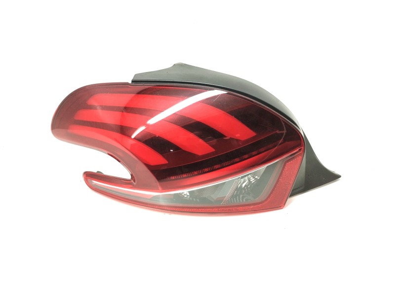 Recambio de piloto trasero izquierdo para peugeot 208 referencia OEM IAM   