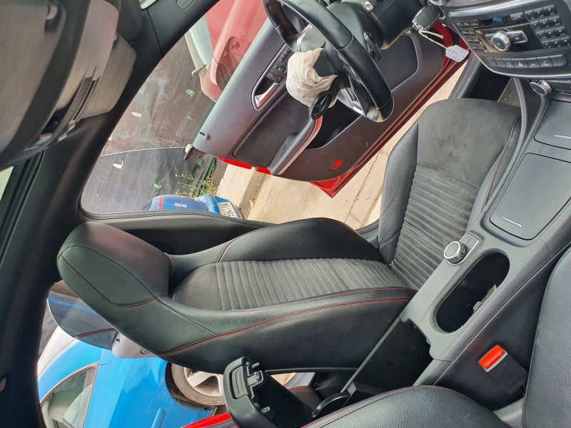 Recambio de asiento delantero izquierdo para mercedes-benz clase cla (w117) cla 220 cdi (117.303) referencia OEM IAM   
							
