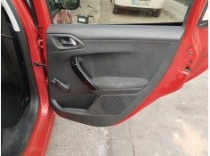 Recambio de guarnecido puerta trasera derecha para peugeot 208 referencia OEM IAM   