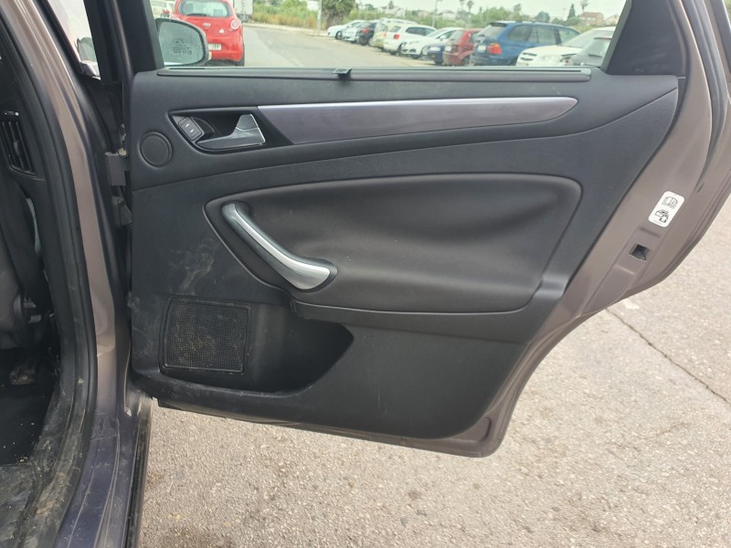 Recambio de guarnecido puerta trasera derecha para ford mondeo ber. (ca2) 2.0 tdci cat referencia OEM IAM   
							