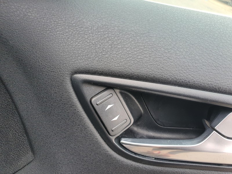 Recambio de mando elevalunas delantero derecho para ford mondeo ber. (ca2) 2.0 tdci cat referencia OEM IAM   
							