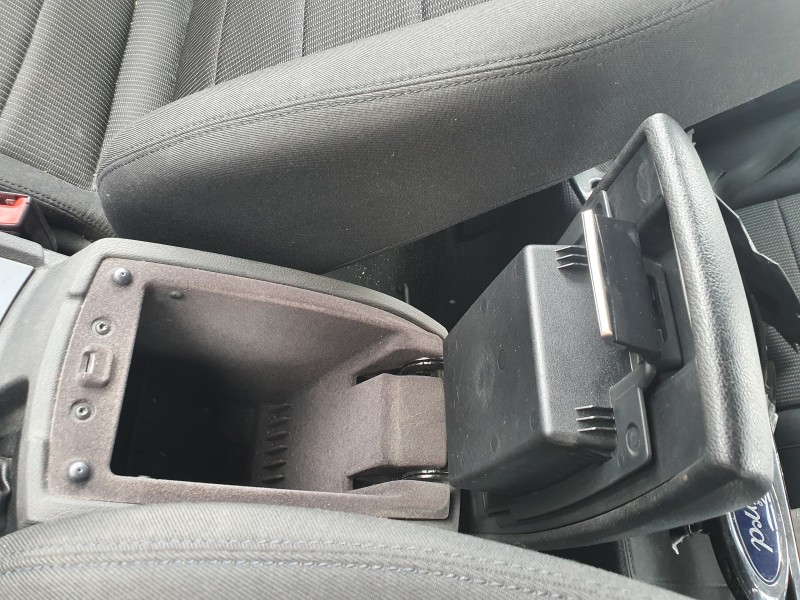 Recambio de apoyabrazos central para ford mondeo ber. (ca2) 2.0 tdci cat referencia OEM IAM   