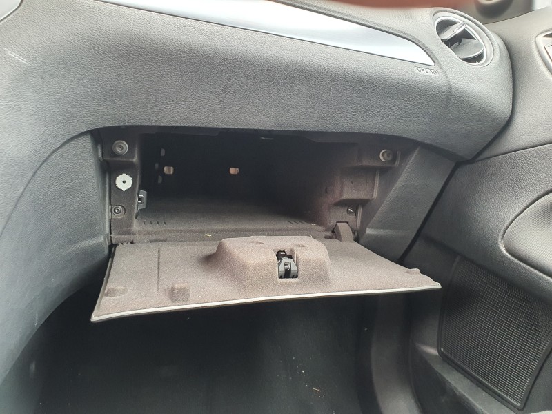 Recambio de guantera para ford mondeo ber. (ca2) 2.0 tdci cat referencia OEM IAM   