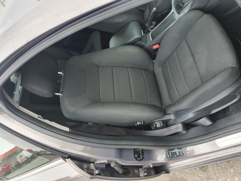 Recambio de asiento delantero derecho para ford mondeo ber. (ca2) 2.0 tdci cat referencia OEM IAM   