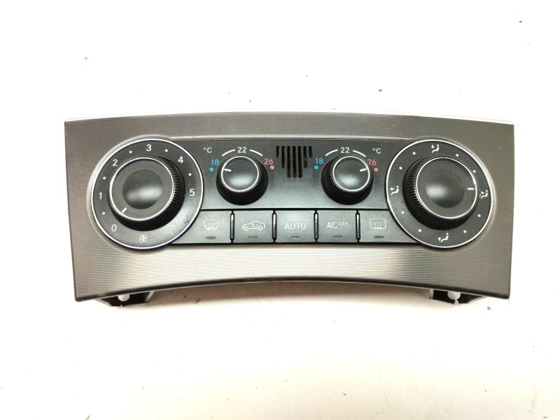 Recambio de mando climatizador para mercedes-benz clase c (w203) sportcoupe 1.8 cat referencia OEM IAM A2038301785  
							