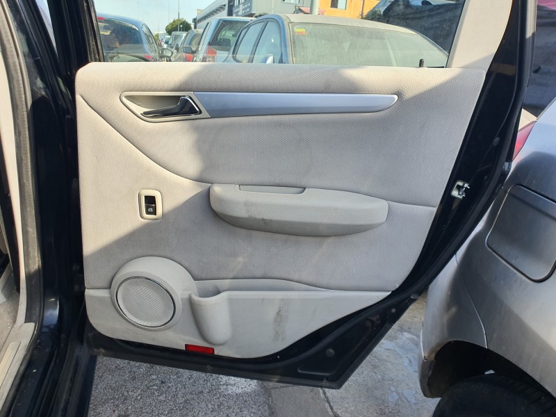 Recambio de guarnecido puerta trasera derecha para mercedes-benz clase b (w245) 200 cdi (245.208) referencia OEM IAM   
							