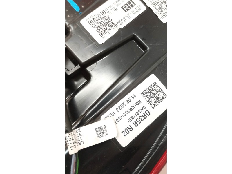 Recambio de piloto trasero derecho para kia xceed hybrid referencia OEM IAM 92402J7350  