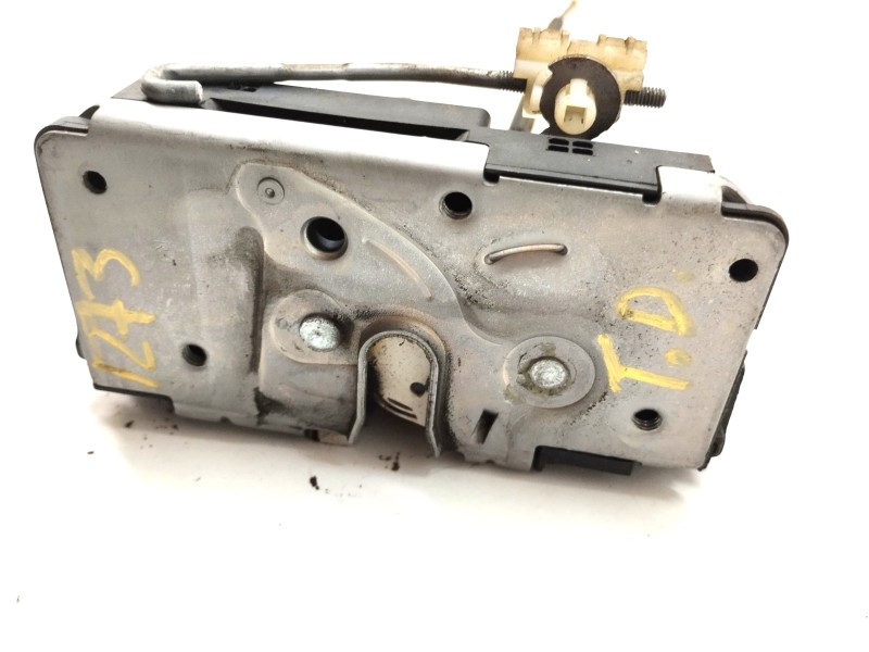 Recambio de cerradura puerta trasera derecha para opel corsa e selective referencia OEM IAM 13431845  