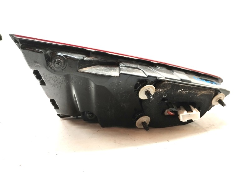 Recambio de piloto trasero derecho interior para kia xceed hybrid referencia OEM IAM 92404J7350  
							