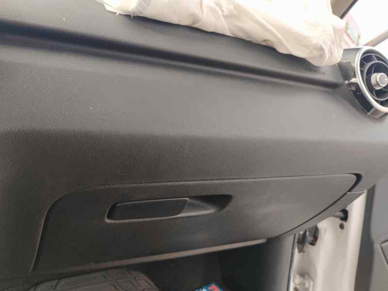 Recambio de guantera para audi a1 (8xk) 1.0 tsi 95 cv referencia OEM IAM   