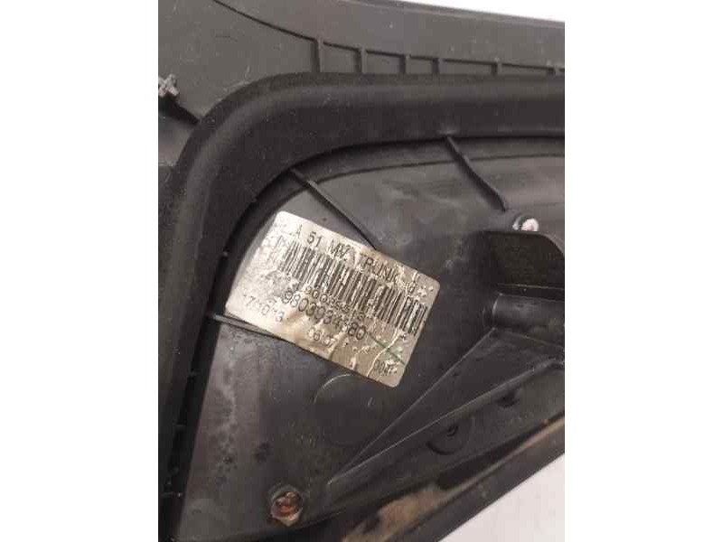 Recambio de piloto trasero izquierdo interior para citroën c3 1.0 vti referencia OEM IAM 9803934380  