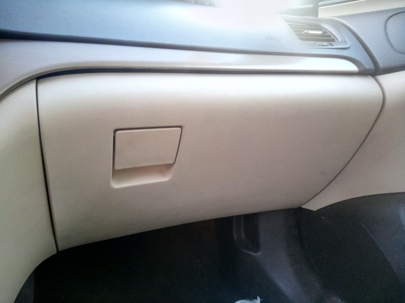 Recambio de guantera para opel insignia berlina 2.0 cdti cat referencia OEM IAM   