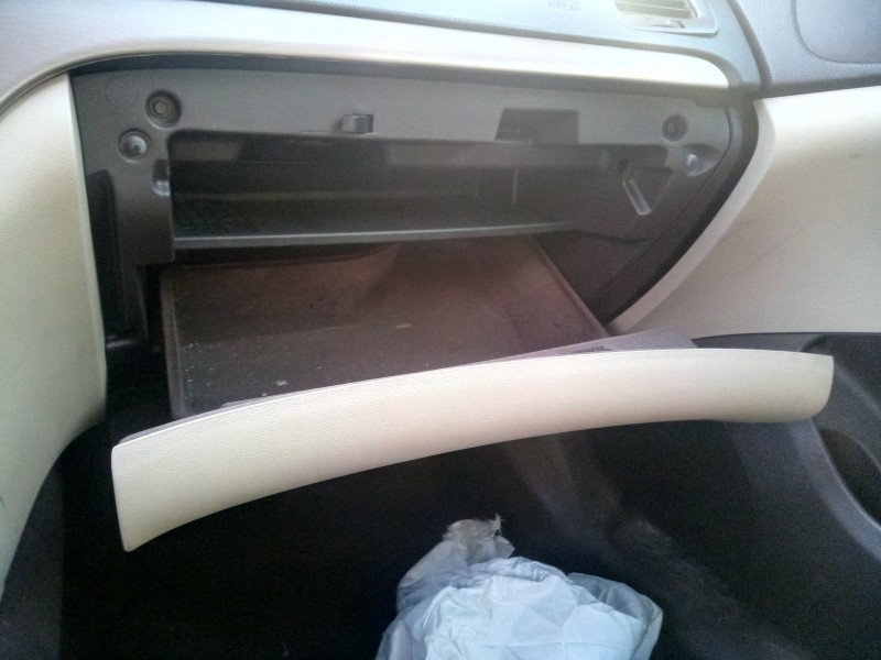 Recambio de guantera para opel insignia berlina 2.0 cdti cat referencia OEM IAM   