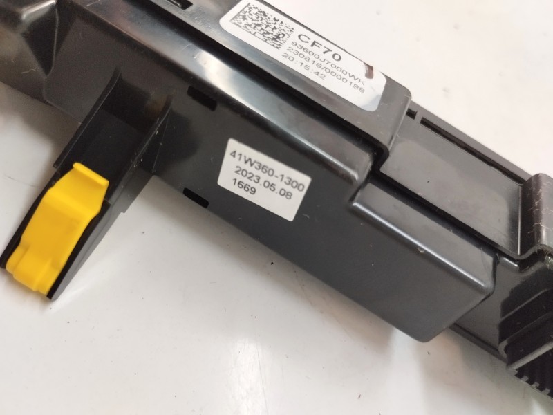 Recambio de mando multifuncion para kia xceed hybrid referencia OEM IAM 93600J7000WK  