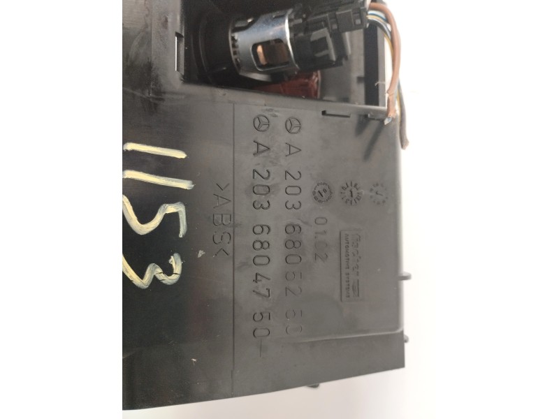 Recambio de cenicero para mercedes-benz clase c (w203) sportcoupe 1.8 cat referencia OEM IAM A2036805250  