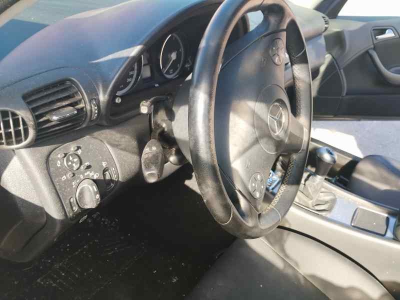 Recambio de volante sin airbag para mercedes-benz clase clc (cl203) clc 220 cdi 150 cv referencia OEM IAM   
							