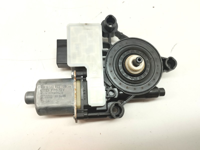 Recambio de motor elevalunas trasero izquierdo para seat leon (5f1) 1.6 tdi referencia OEM IAM 0130822725  