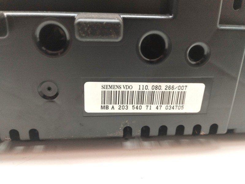 Recambio de cuadro instrumentos para mercedes-benz clase c (w203) sportcoupe 1.8 cat referencia OEM IAM A2035407147  