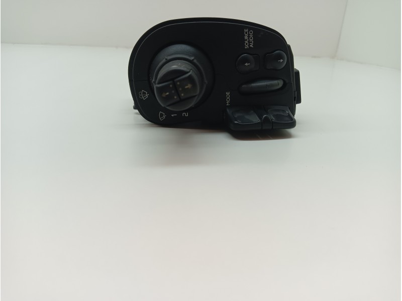 Recambio de mando limpia para renault modus confort dynamique referencia OEM IAM 88103003085  