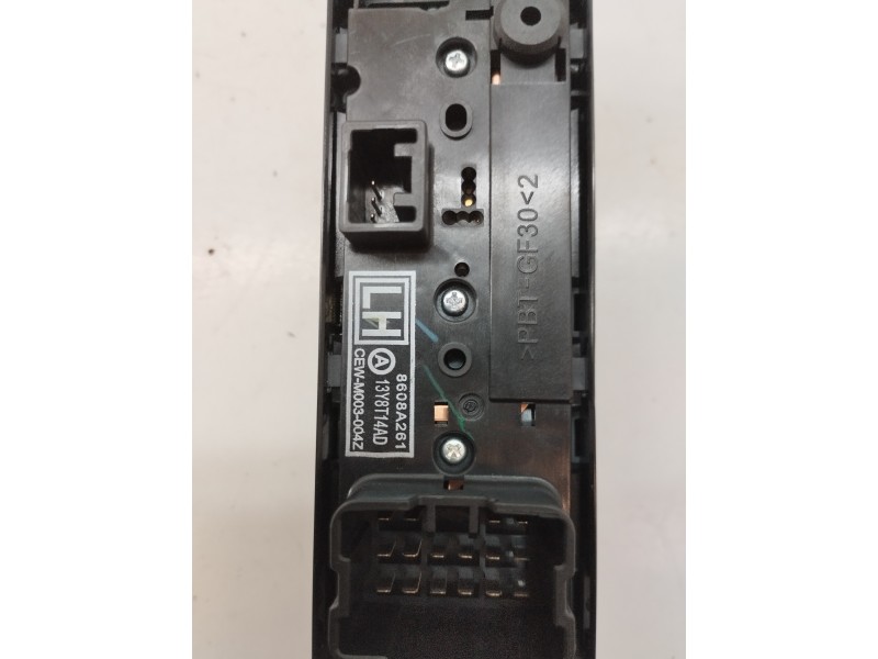 Recambio de mando elevalunas delantero izquierdo para mitsubishi asx (ga0w) 1.6 cat referencia OEM IAM 8608A261  