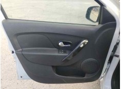 Recambio de guarnecido puerta delantera izquierda para dacia logan ii 1.5 dci 95 cv referencia OEM IAM   