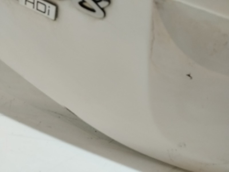 Recambio de porton trasero para peugeot 208 1.6 16v hdi fap referencia OEM IAM   