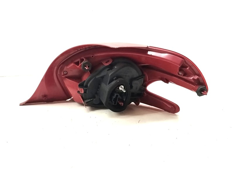 Recambio de piloto trasero izquierdo para peugeot 208 1.6 16v hdi fap referencia OEM IAM 967262828002  