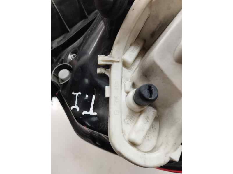 Recambio de piloto trasero izquierdo para opel astra j lim. 1.7 cdti 131 cv referencia OEM IAM 13306459  
							