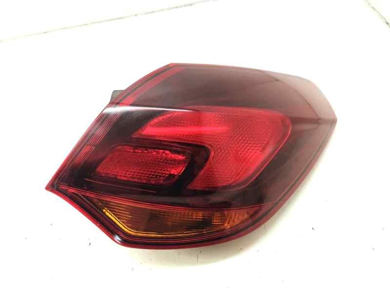 Recambio de piloto trasero derecho para opel astra j lim. 1.7 cdti 131 cv referencia OEM IAM 13306460  