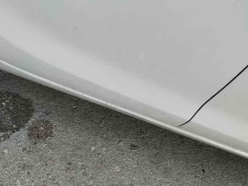 Recambio de puerta trasera derecha para opel astra j lim. 1.7 cdti 131 cv referencia OEM IAM   