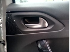 Recambio de maneta interior trasera derecha para peugeot 208 1.6 16v hdi fap referencia OEM IAM   