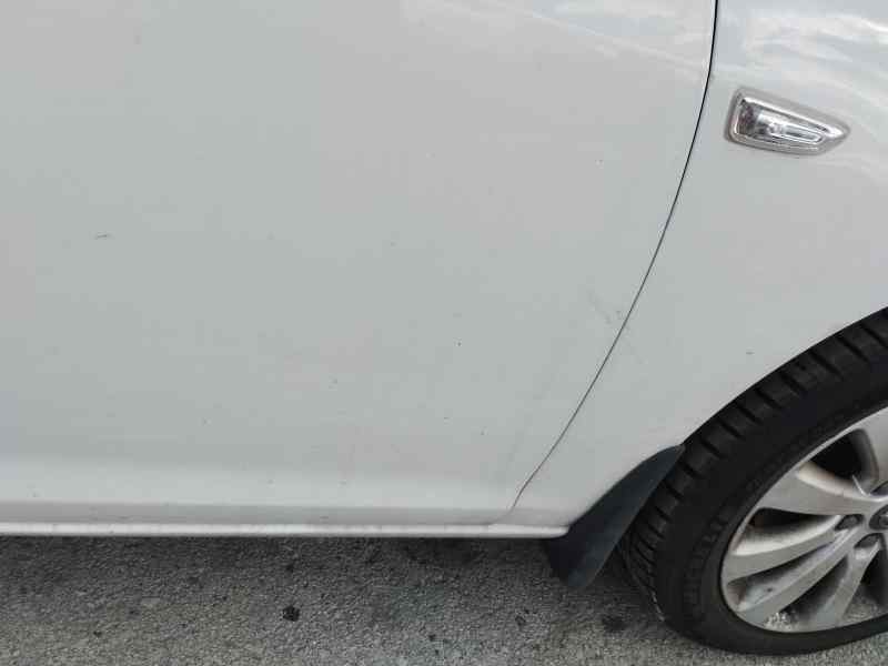 Recambio de puerta delantera derecha para opel astra j lim. 1.7 cdti 131 cv referencia OEM IAM   