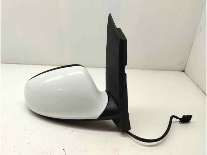 Recambio de retrovisor derecho para opel astra j lim. 1.7 cdti 131 cv referencia OEM IAM 13302750  
							