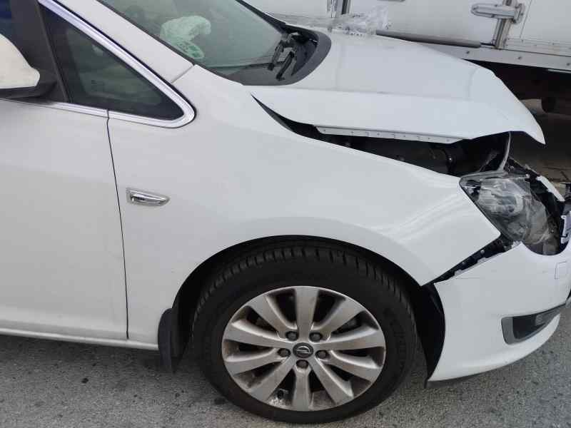 Recambio de aleta delantera derecha para opel astra j lim. 1.7 cdti 131 cv referencia OEM IAM   