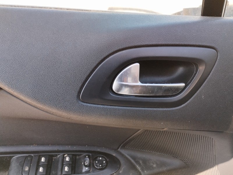 Recambio de maneta interior delantera izquierda para citroën c4 lim. 1.6 hdi fap referencia OEM IAM   
							