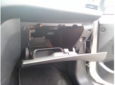 Recambio de guantera para peugeot 208 1.6 16v hdi fap referencia OEM IAM    2